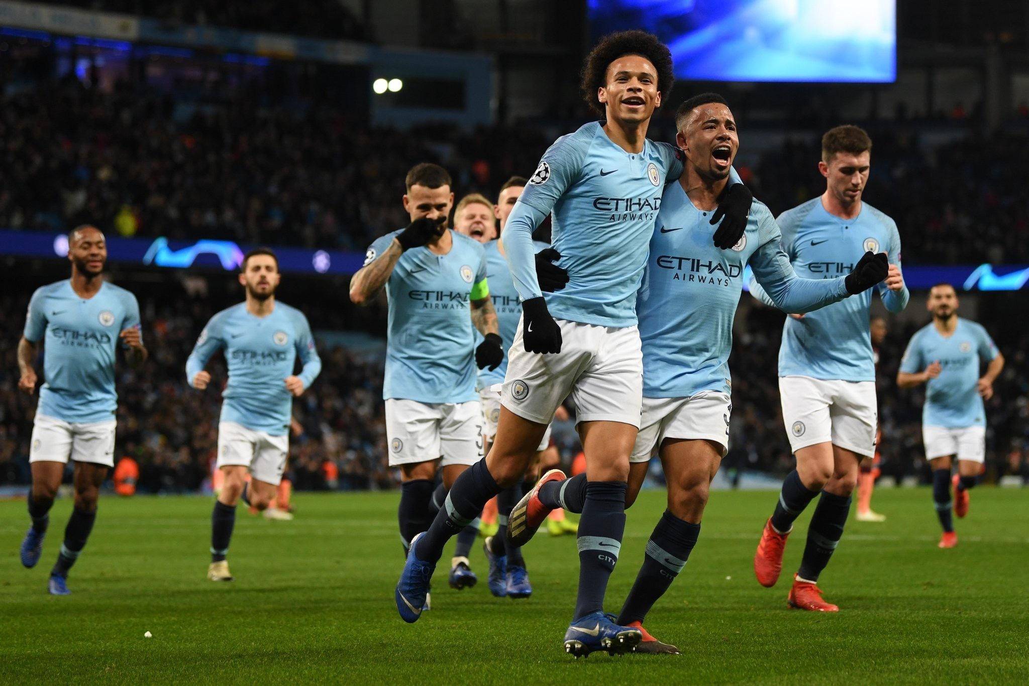 都在潜移默 都在潜移默